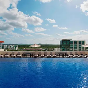 Four Points By Sheraton Centro 4*, Cancun Mexico
